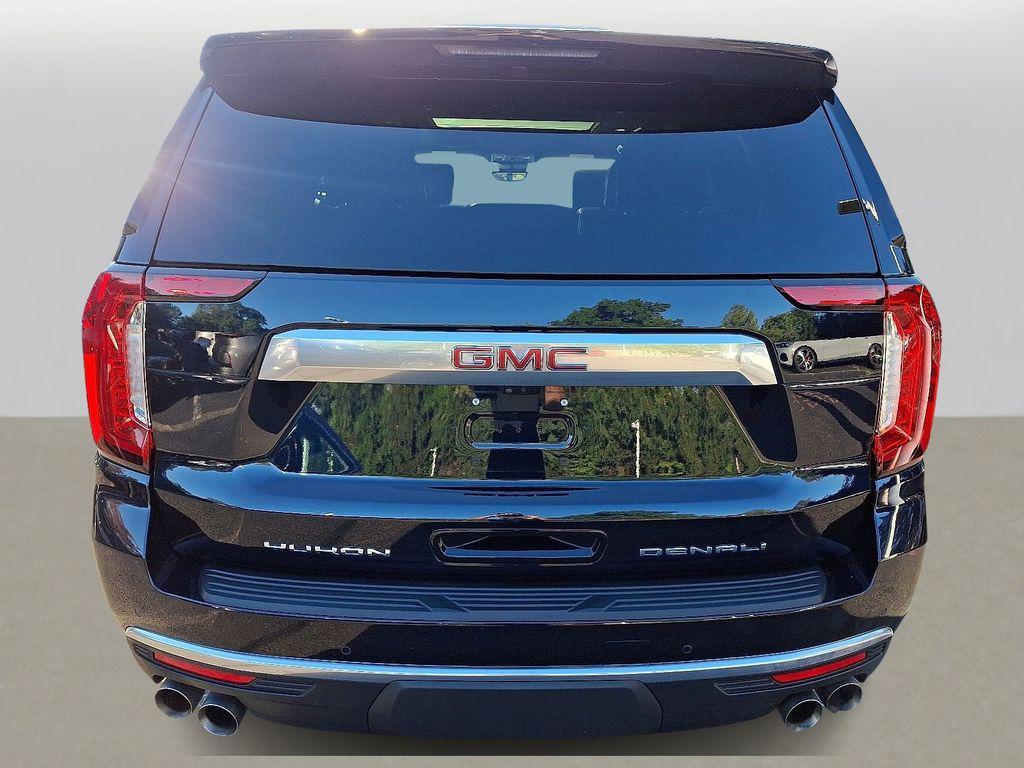 used 2023 GMC Yukon car, priced at $69,098