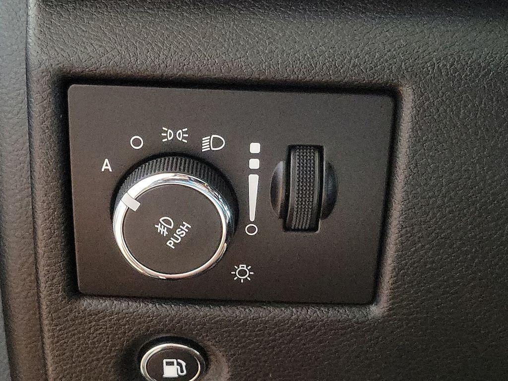 used 2018 Jeep Grand Cherokee car, priced at $13,499