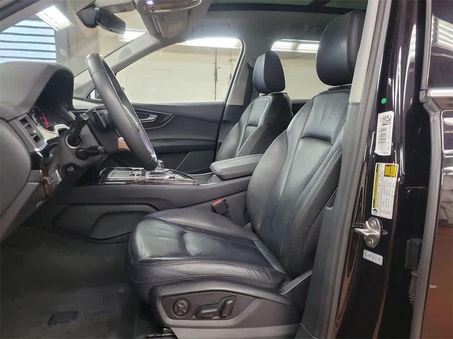 used 2018 Audi Q7 car, priced at $26,199