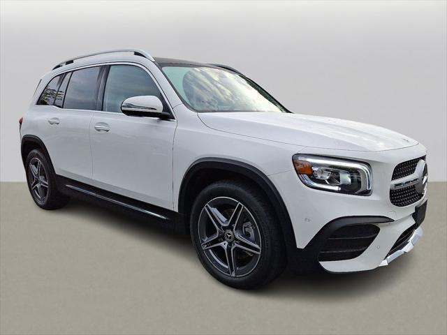 used 2023 Mercedes-Benz GLB 250 car, priced at $31,989
