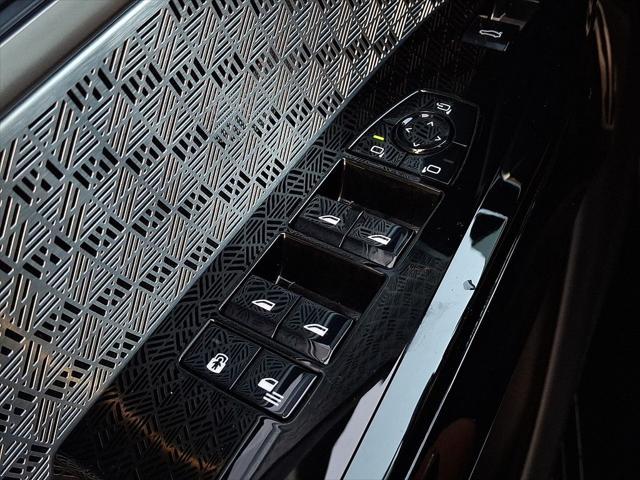 used 2023 BMW 760 car, priced at $88,999