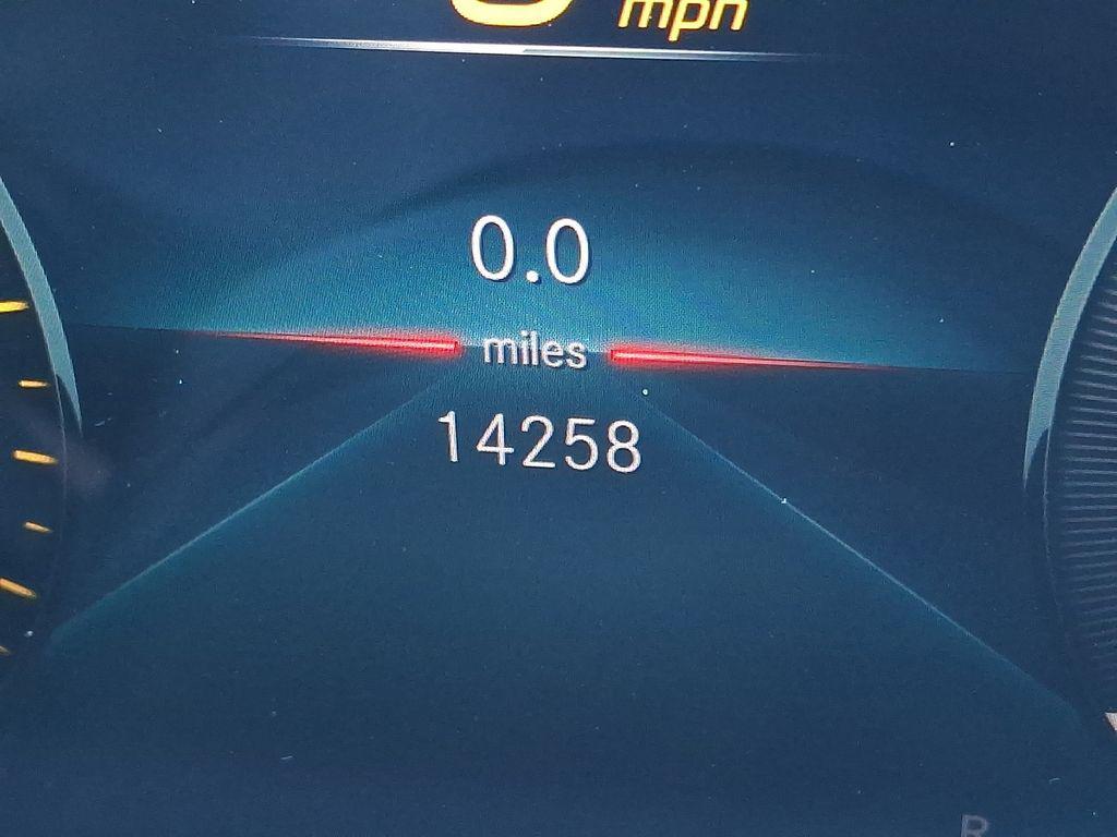 used 2021 Mercedes-Benz GLB 250 car, priced at $29,689