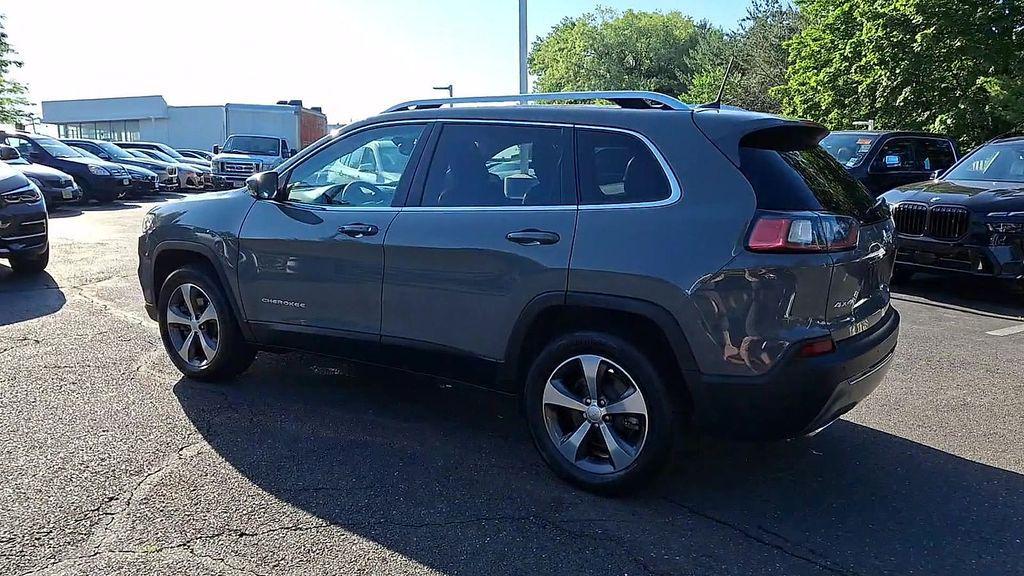 used 2020 Jeep Cherokee car, priced at $15,499
