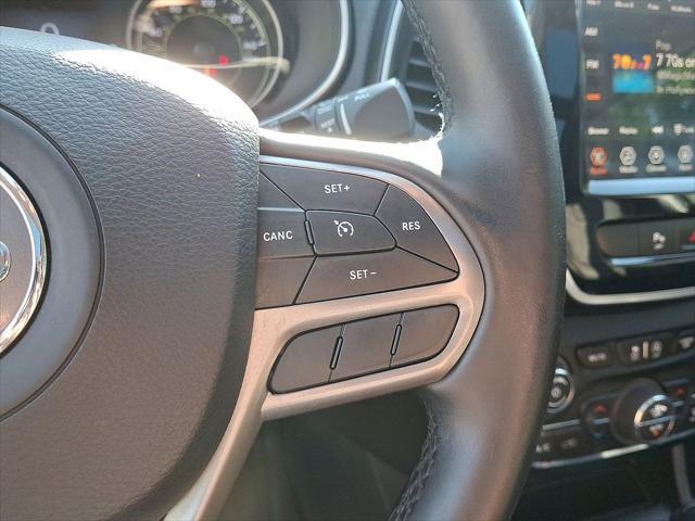 used 2020 Jeep Cherokee car, priced at $16,499
