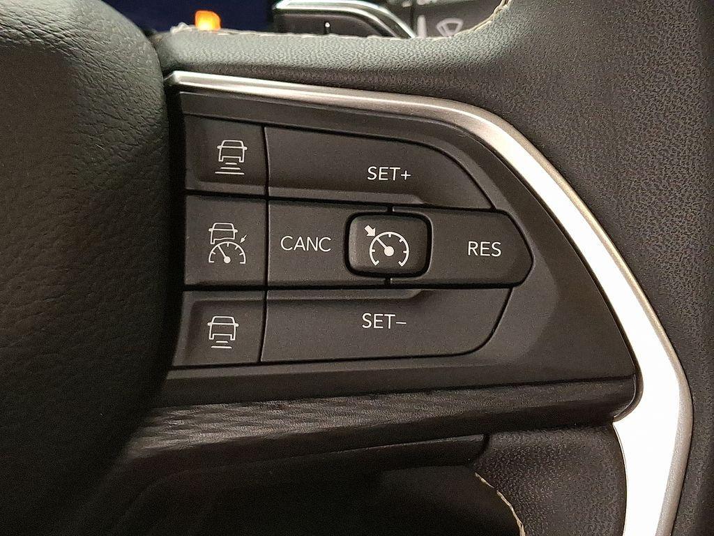 used 2024 Jeep Grand Cherokee car, priced at $32,799