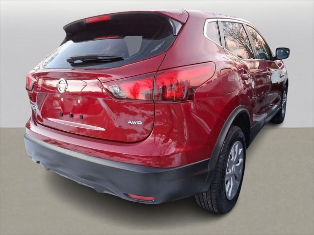 used 2019 Nissan Rogue Sport car, priced at $15,899