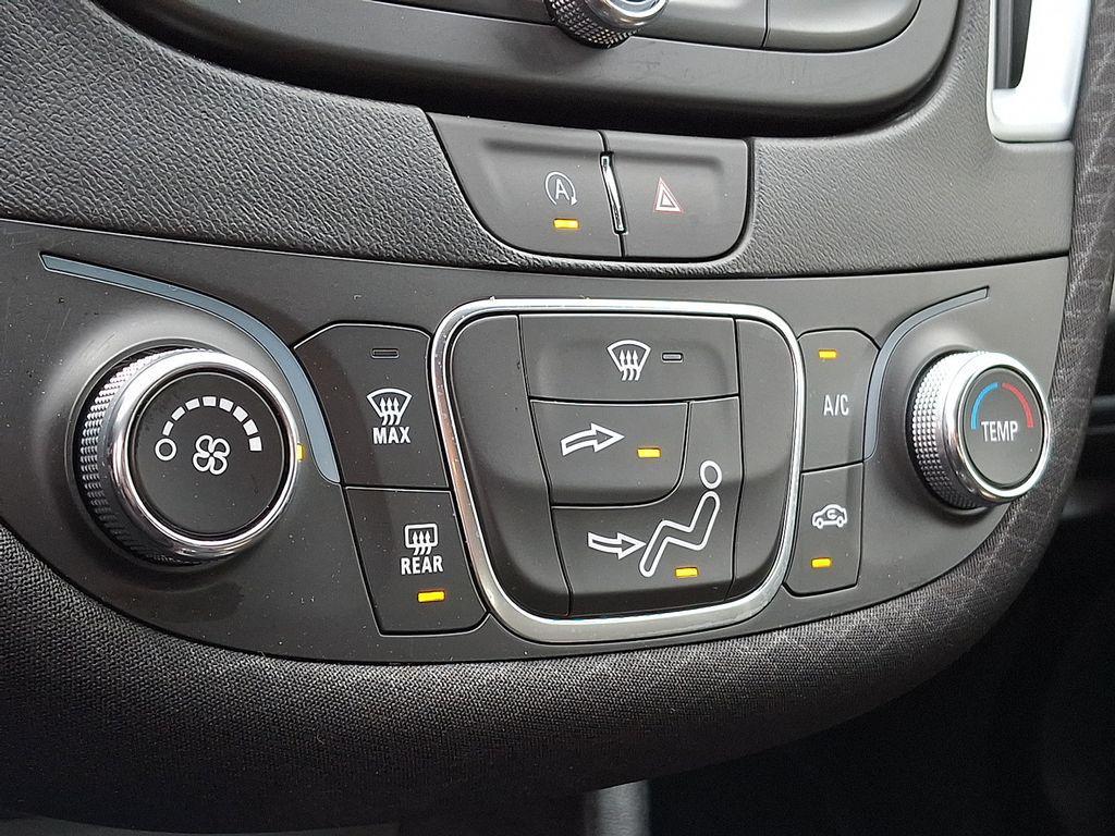 used 2024 Chevrolet Malibu car, priced at $19,999