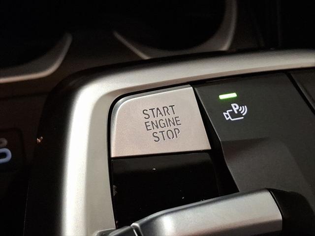 used 2025 BMW X1 car, priced at $38,999