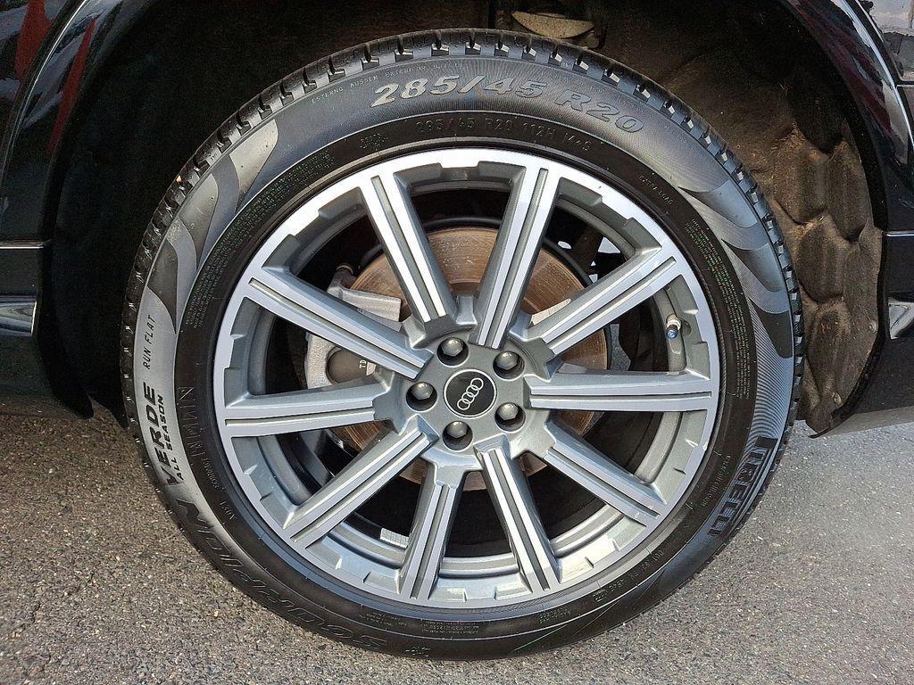 used 2023 Audi Q7 car, priced at $42,999