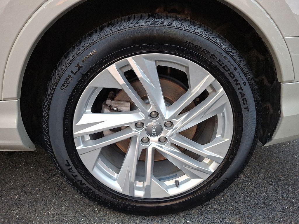 used 2020 Audi Q7 car, priced at $22,999