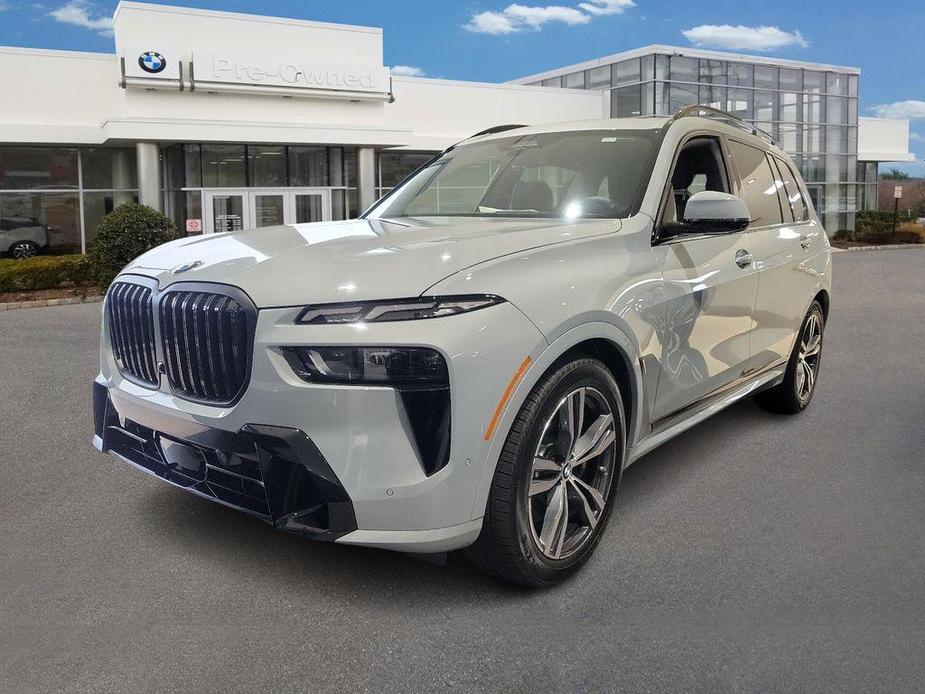 new 2025 BMW X7 car, priced at $95,630