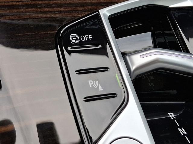 used 2025 BMW X7 car, priced at $83,999