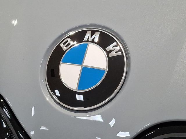 new 2025 BMW 760 car, priced at $126,825