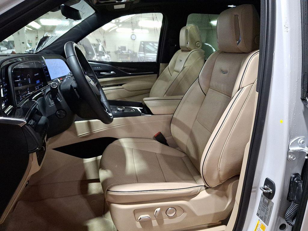 used 2023 Cadillac Escalade car, priced at $72,999