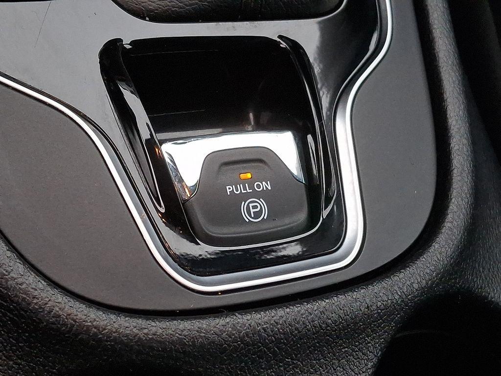 used 2019 Jeep Cherokee car, priced at $16,199