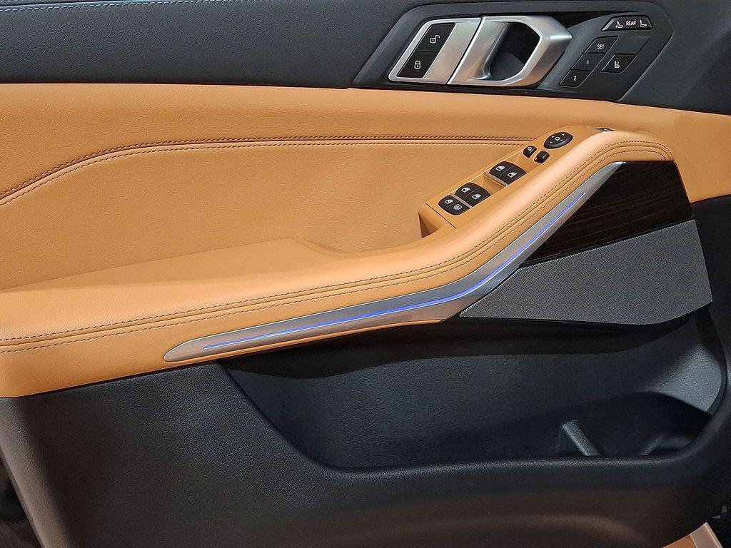 used 2026 BMW X7 car, priced at $86,999