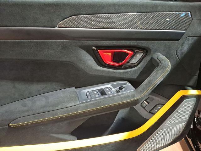 used 2023 Lamborghini Urus car, priced at $277,999