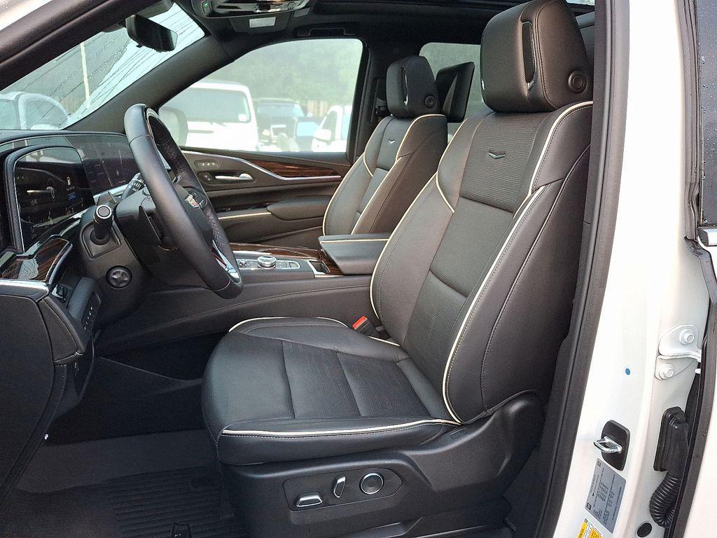 used 2024 Cadillac Escalade ESV car, priced at $88,999