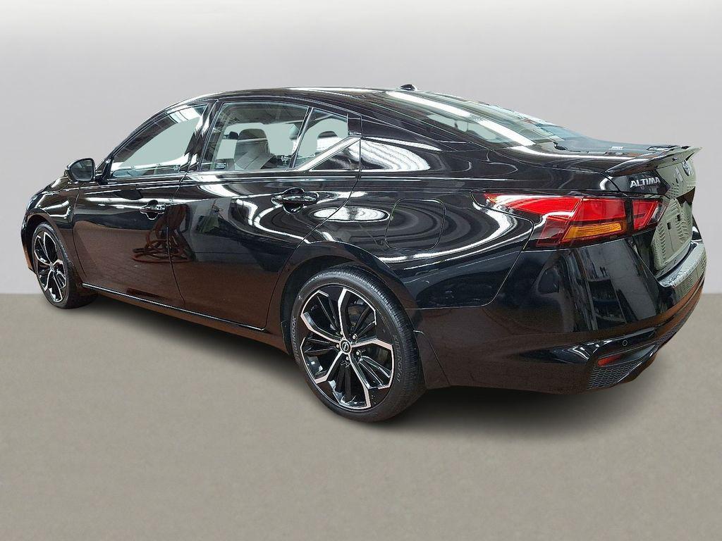 used 2023 Nissan Altima car, priced at $18,599