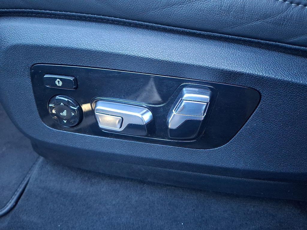 used 2023 BMW X7 car, priced at $58,999