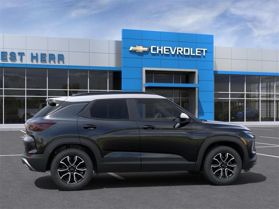 new 2025 Chevrolet TrailBlazer car, priced at $33,680