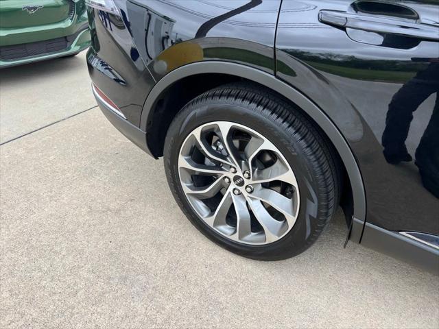 used 2025 Lincoln Aviator car, priced at $67,000