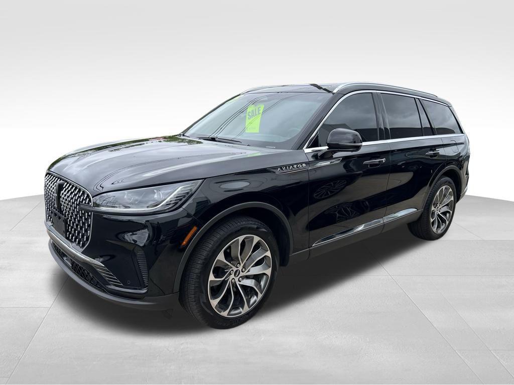 used 2025 Lincoln Aviator car, priced at $67,000
