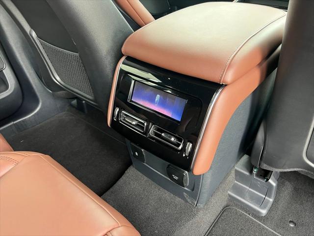 used 2025 Lincoln Aviator car, priced at $67,000