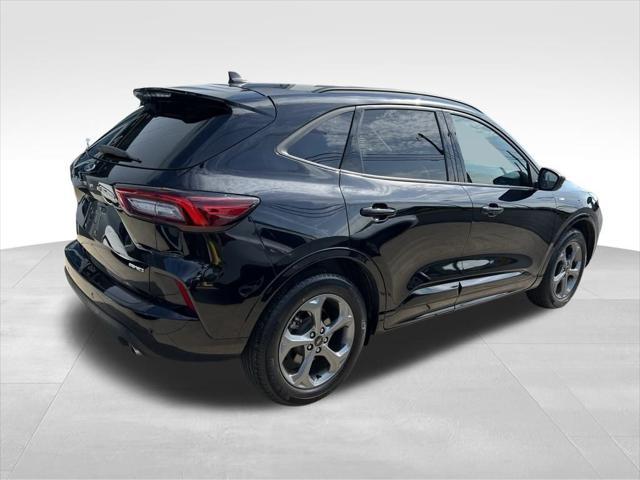 used 2023 Ford Escape car, priced at $25,500