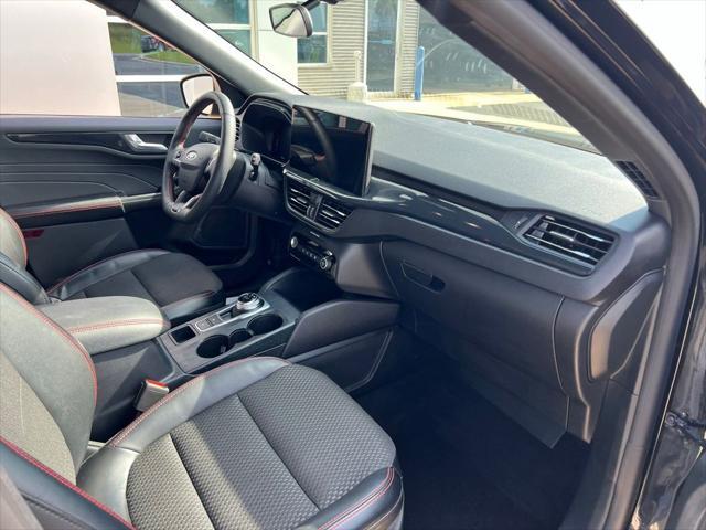 used 2023 Ford Escape car, priced at $25,500