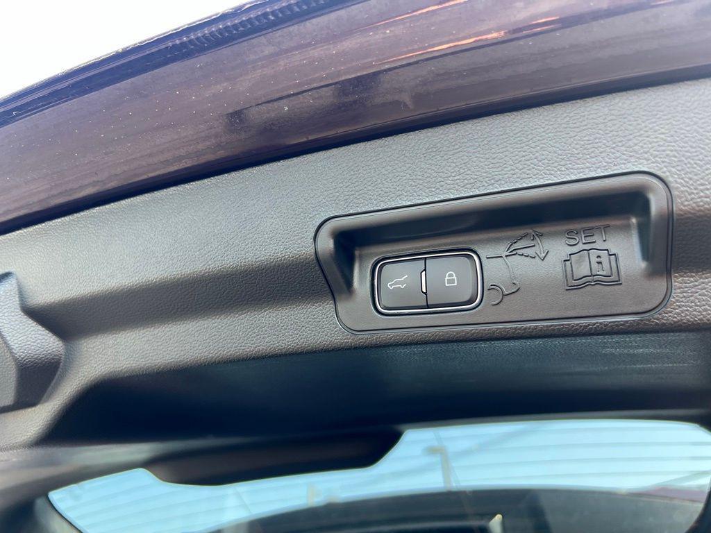 used 2023 Ford Explorer car, priced at $33,000