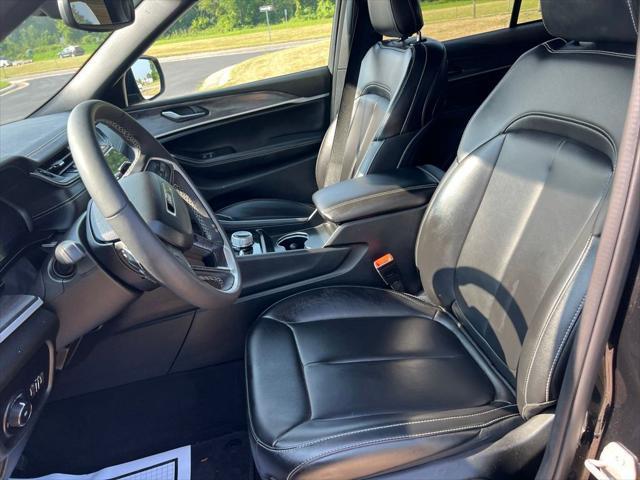 used 2024 Jeep Grand Cherokee car, priced at $37,250