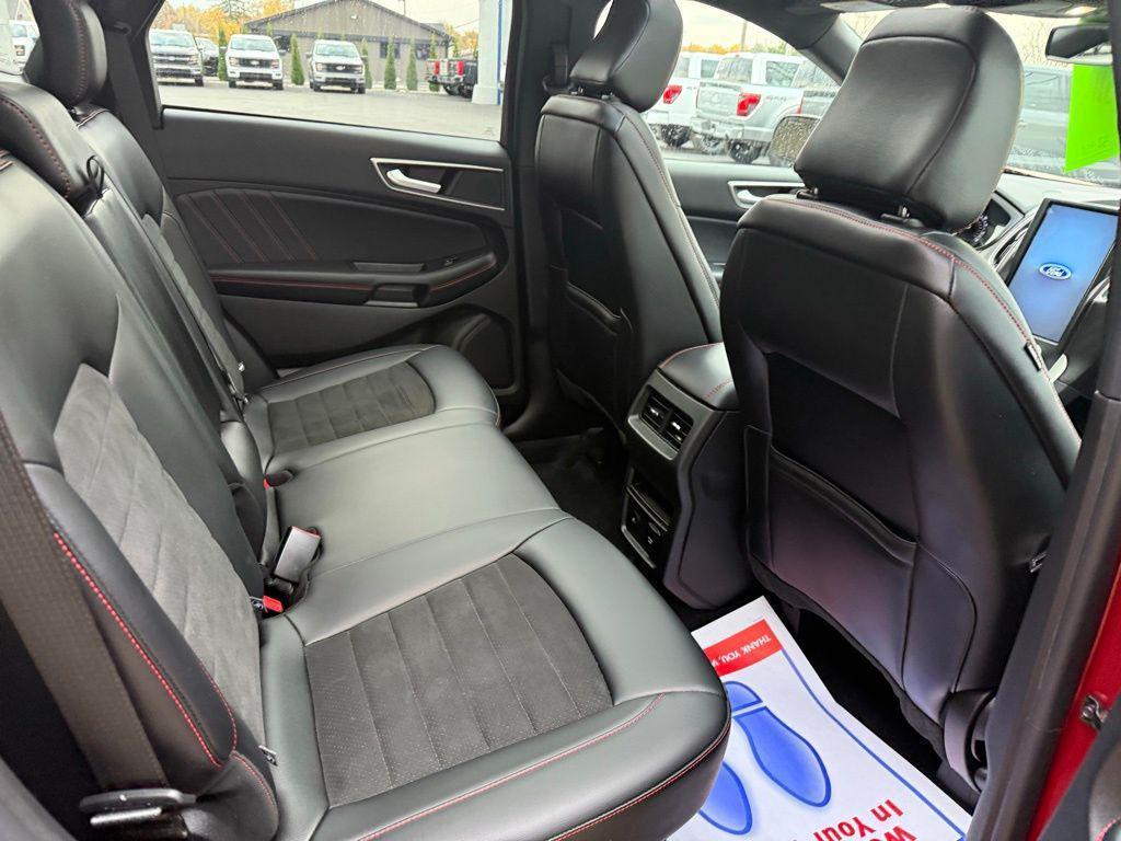 used 2024 Ford Edge car, priced at $32,950