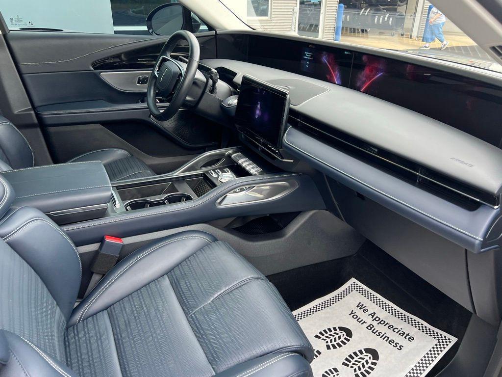 used 2024 Lincoln Nautilus car, priced at $53,750
