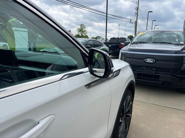 used 2022 Lincoln Aviator car, priced at $44,500