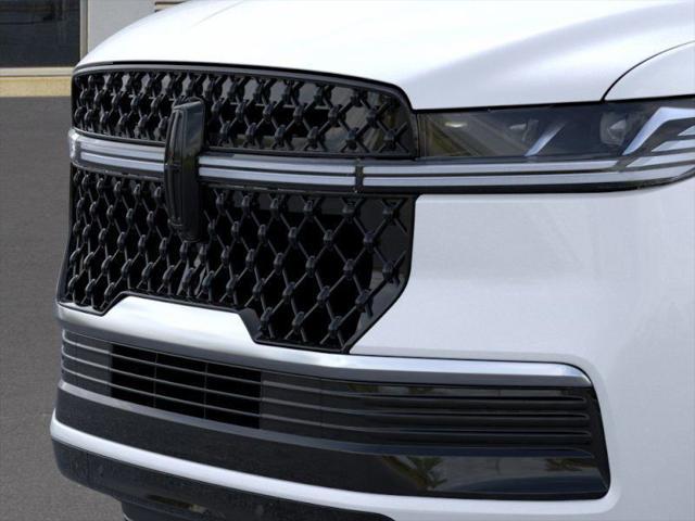 new 2025 Lincoln Navigator car, priced at $99,296