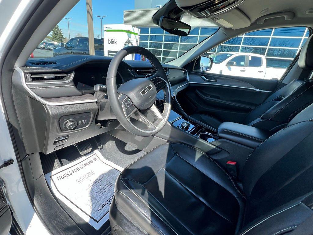 used 2023 Jeep Grand Cherokee car, priced at $30,000