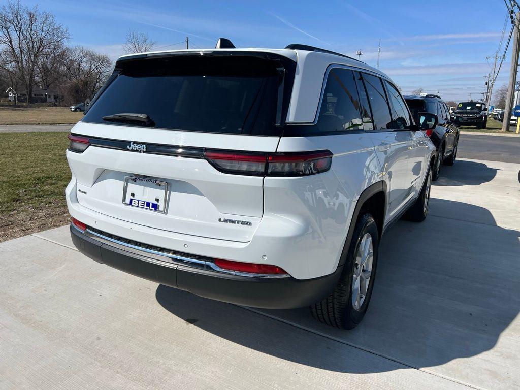 used 2023 Jeep Grand Cherokee car, priced at $30,000