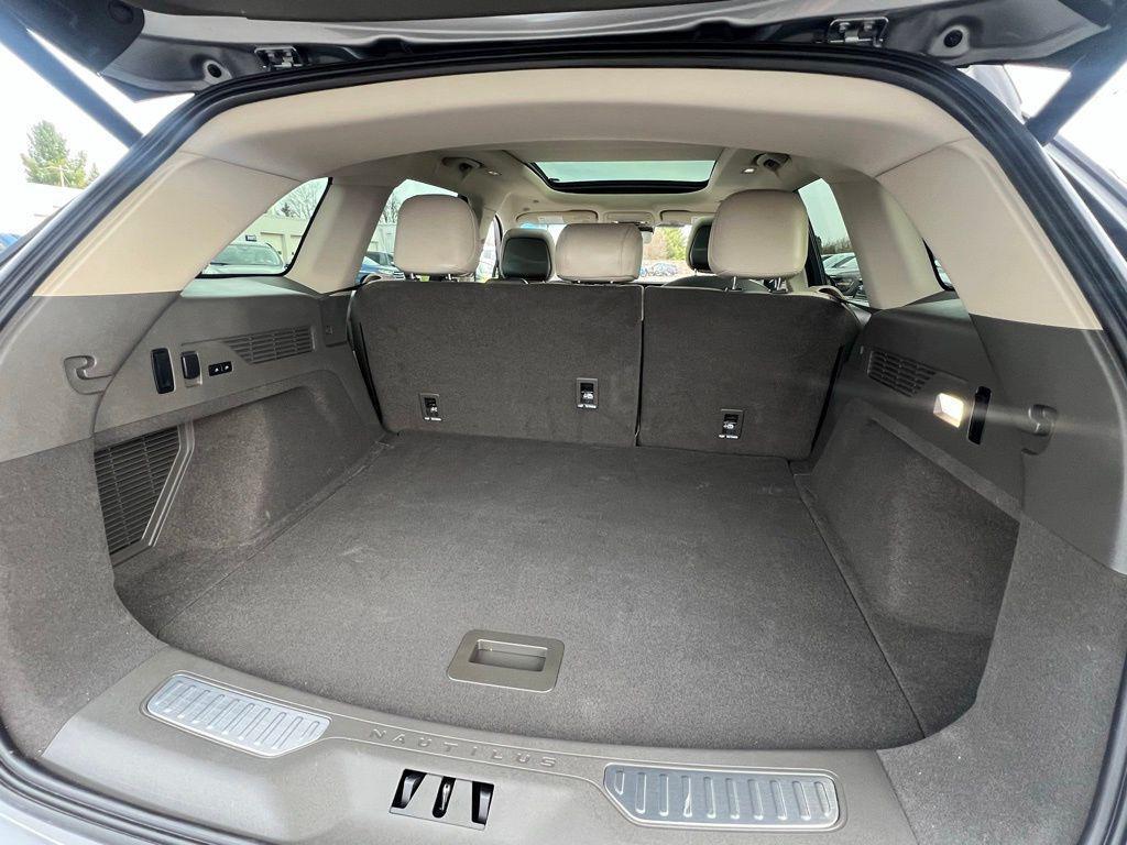 used 2024 Lincoln Nautilus car, priced at $58,500