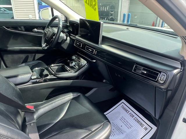 used 2021 Lincoln Nautilus car, priced at $22,000