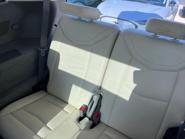 used 2024 Cadillac XT6 car, priced at $45,500