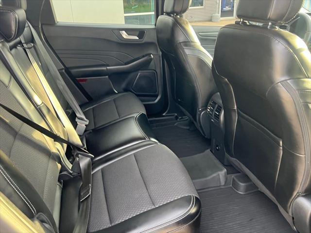 used 2024 Ford Escape PHEV car, priced at $30,500