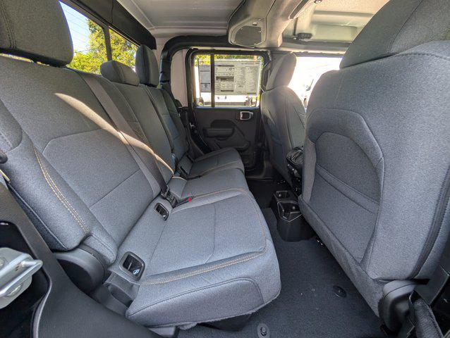 new 2025 Jeep Gladiator car, priced at $47,775