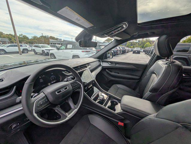 new 2025 Jeep Grand Cherokee car, priced at $39,333