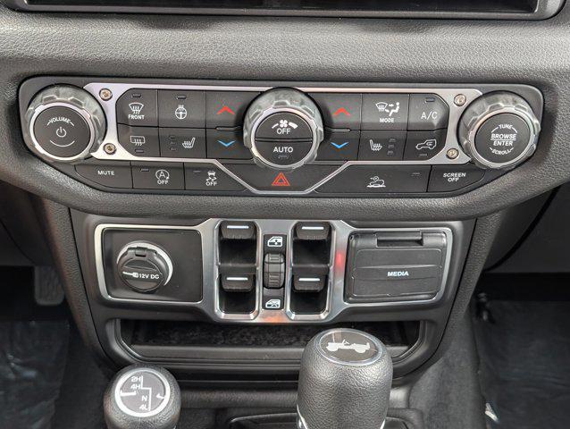 new 2025 Jeep Wrangler car, priced at $37,723