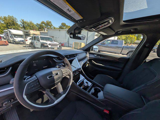 new 2025 Jeep Grand Cherokee L car, priced at $43,575