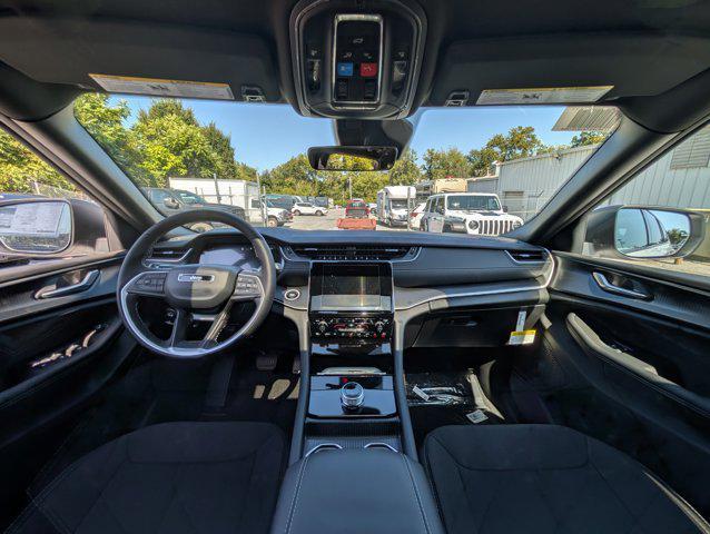 new 2025 Jeep Grand Cherokee L car, priced at $43,575