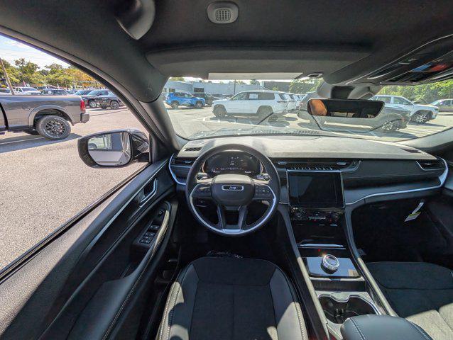 new 2025 Jeep Grand Cherokee L car, priced at $41,043