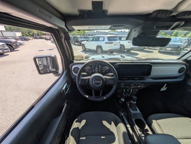 new 2025 Jeep Gladiator car, priced at $50,352