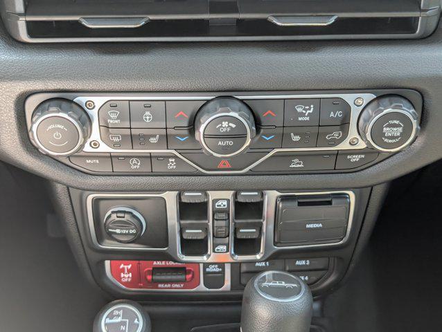 new 2025 Jeep Gladiator car, priced at $50,352